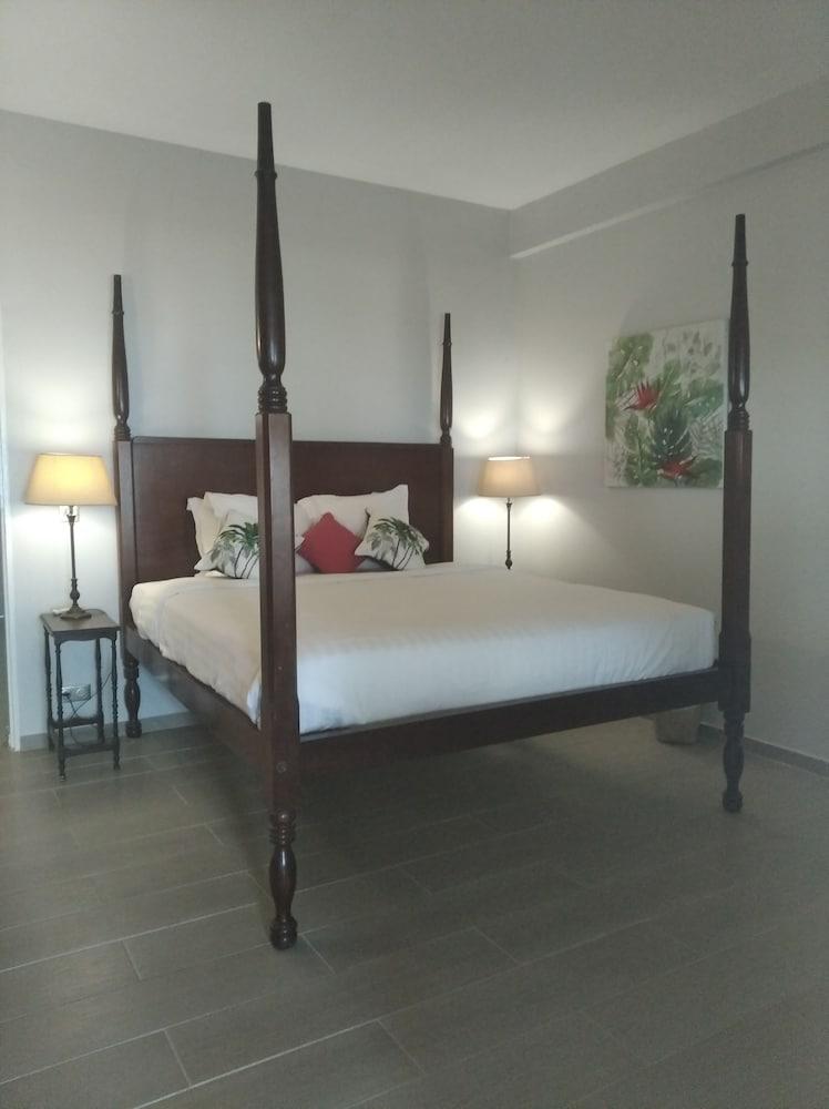 Hotel Fregate Bleue Le Francois Ngoại thất bức ảnh