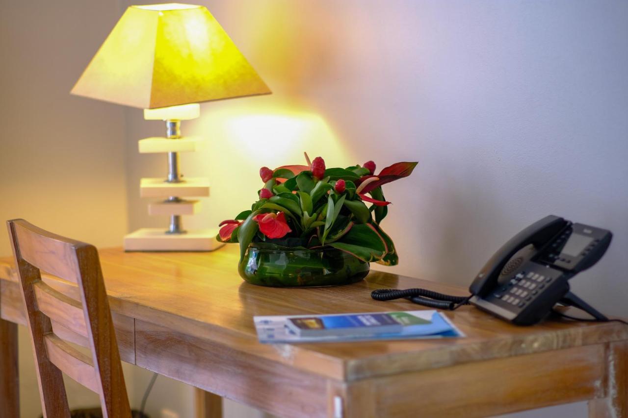 Hotel Fregate Bleue Le Francois Ngoại thất bức ảnh
